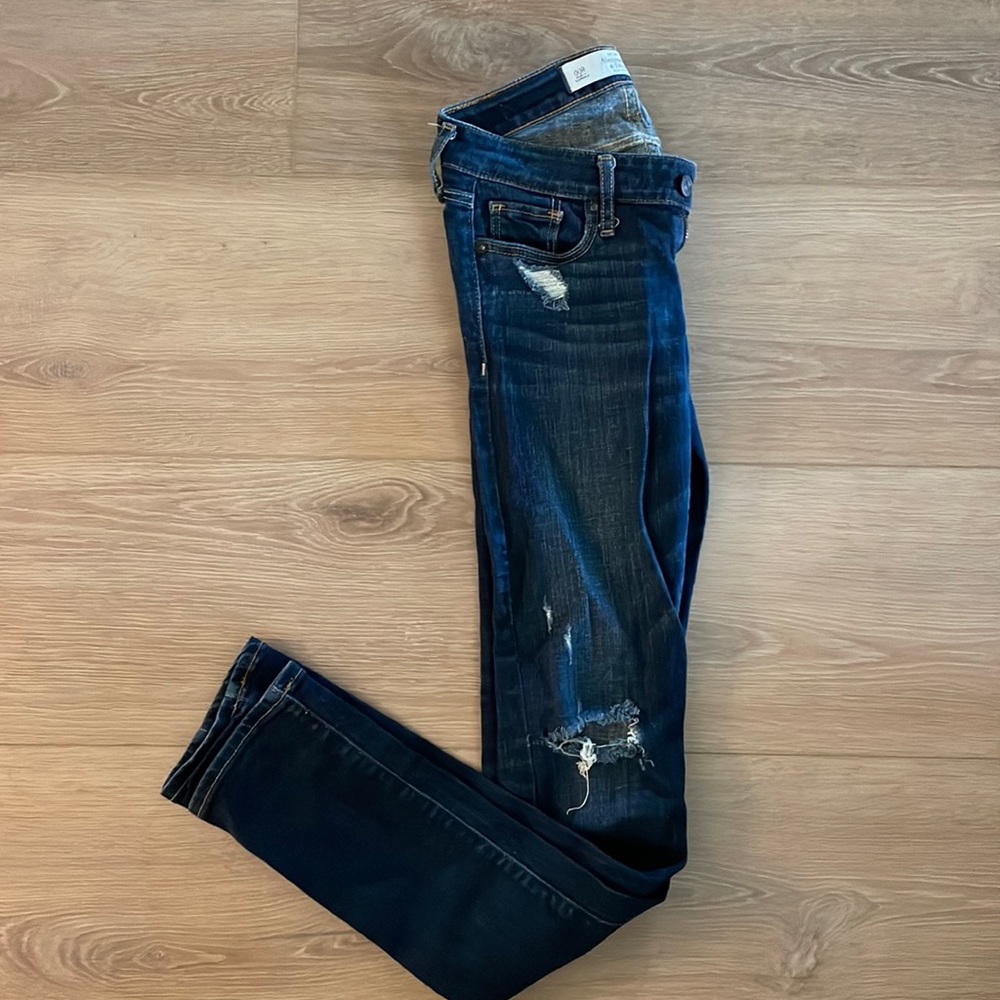 Abercrombie & Fitch skinny jeans. Size 24